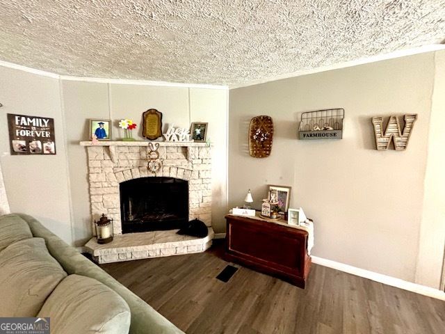 488 Lake Cir, Newnan, GA 30263