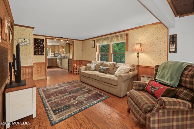 2 Woodruff Road, New Egypt, NJ 08533
