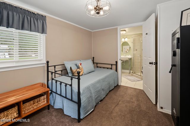 2 Woodruff Road, New Egypt, NJ 08533