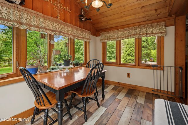 2 Woodruff Road, New Egypt, NJ 08533