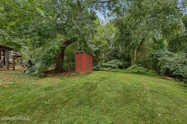2 Woodruff Road, New Egypt, NJ 08533