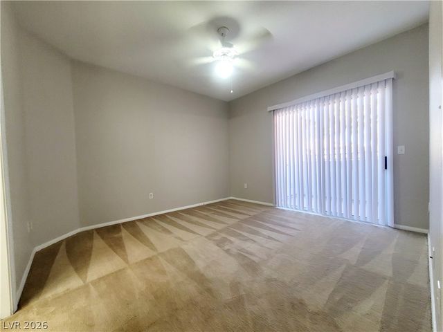 5855 Valley Drive 2004, North Las Vegas, NV 89031