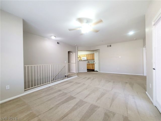5855 Valley Drive 2004, North Las Vegas, NV 89031