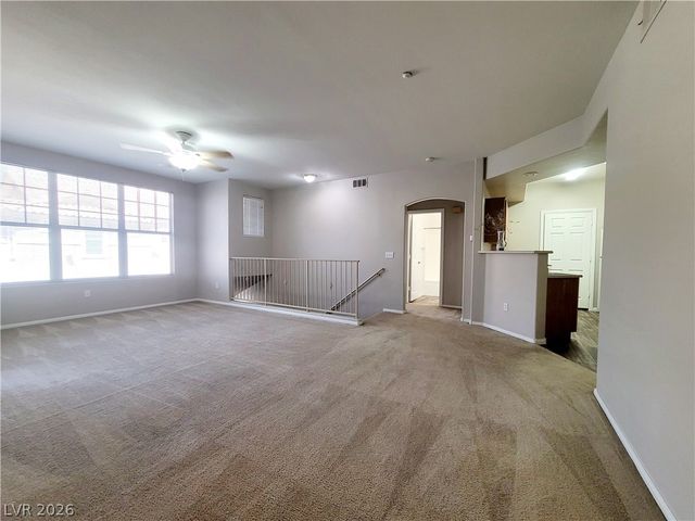5855 Valley Drive 2004, North Las Vegas, NV 89031