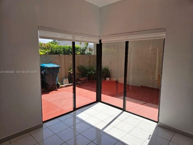 6706 SW 152nd Ct 50-06, Miami, FL 33193