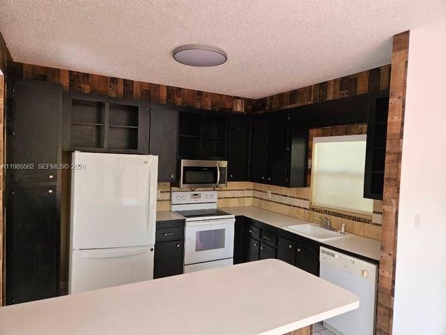 6706 SW 152nd Ct 50-06, Miami, FL 33193