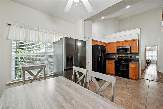610 Holmes BLVD, Yorktown, VA 23692