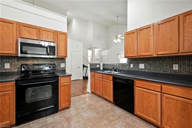 610 Holmes BLVD, Yorktown, VA 23692