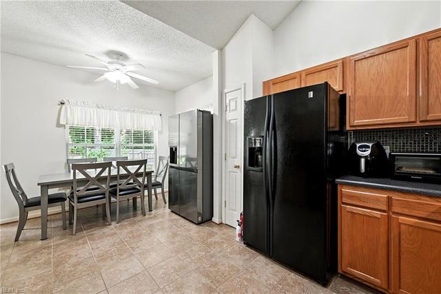 610 Holmes BLVD, Yorktown, VA 23692