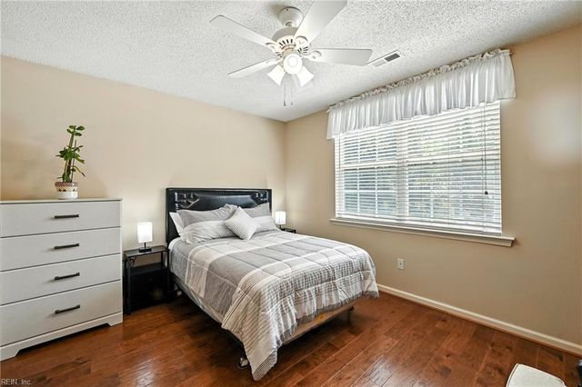 610 Holmes BLVD, Yorktown, VA 23692