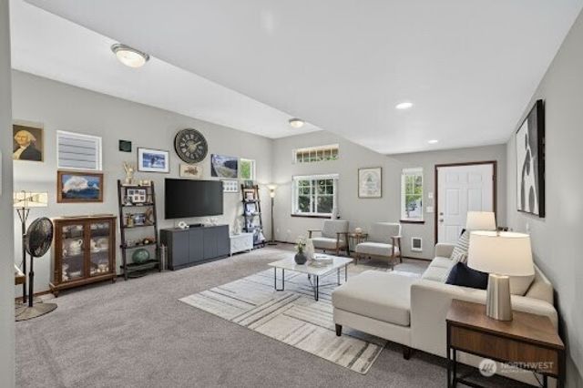 403 Jeff Street, Mount Vernon, WA 98274