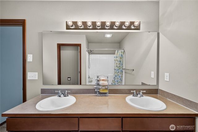 403 Jeff Street, Mount Vernon, WA 98274
