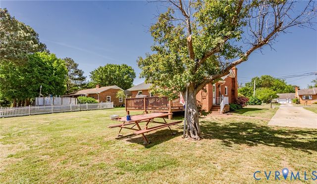 8004 Arnoka Rd, Mechanicsville, VA 23111