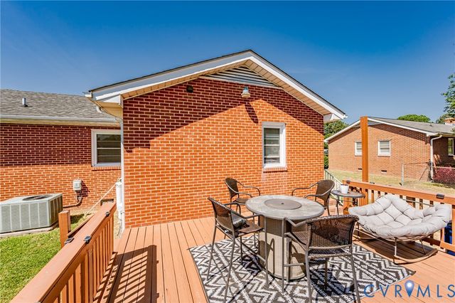8004 Arnoka Rd, Mechanicsville, VA 23111