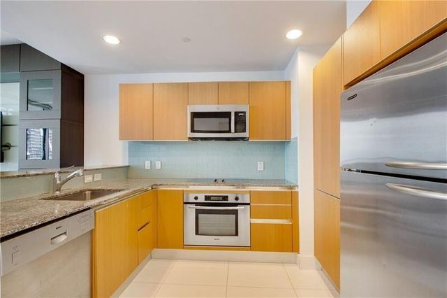 1050 Brickell Avenue 3222, Miami, FL 33131