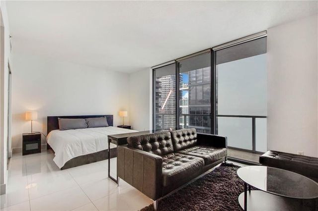 1050 Brickell Avenue 3222, Miami, FL 33131