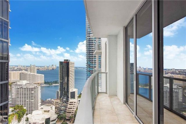 1050 Brickell Avenue 3222, Miami, FL 33131