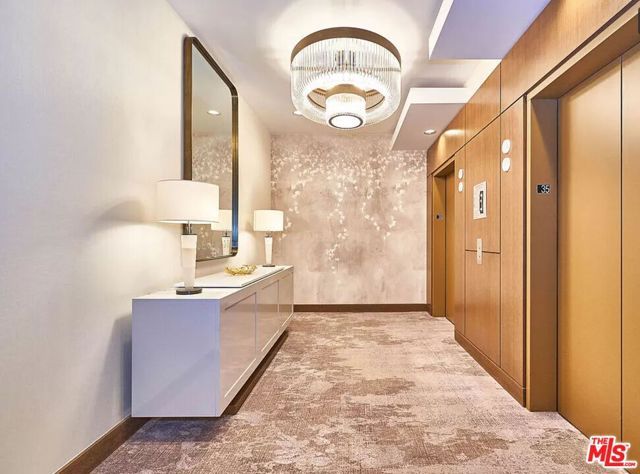 900 W Olympic Boulevard 44F, Los Angeles, CA 90015