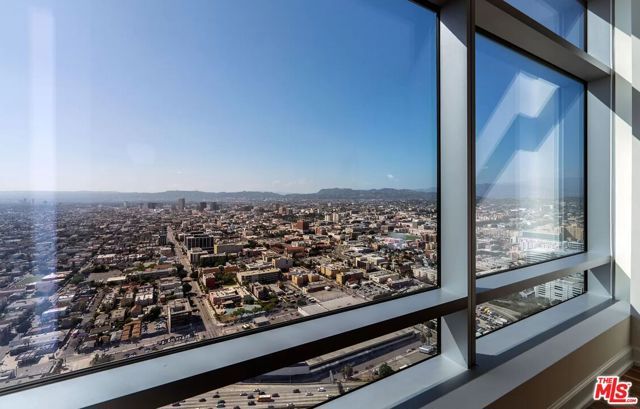 900 W Olympic Boulevard 44F, Los Angeles, CA 90015