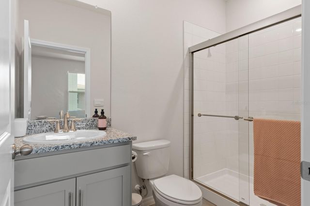 520 158TH STREET E, Bradenton, FL 34212