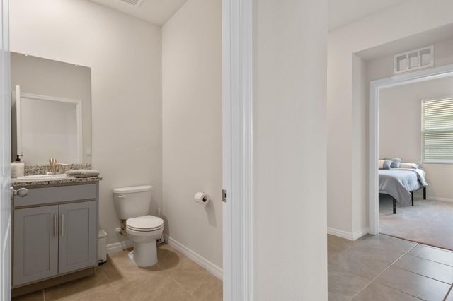 520 158TH STREET E, Bradenton, FL 34212