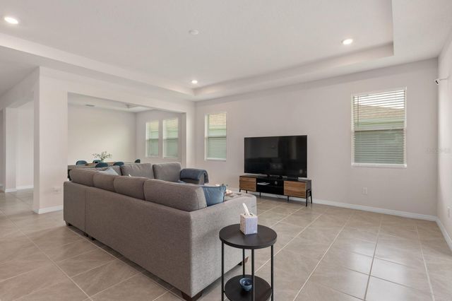 520 158TH STREET E, Bradenton, FL 34212