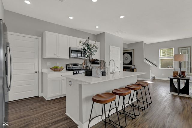 3163 Sugar Grove Drive, Whitestown, IN 46075