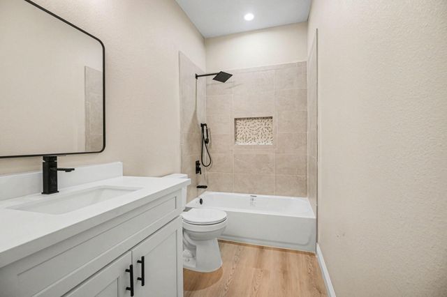 2301 Boss Street, La Marque, TX 77568