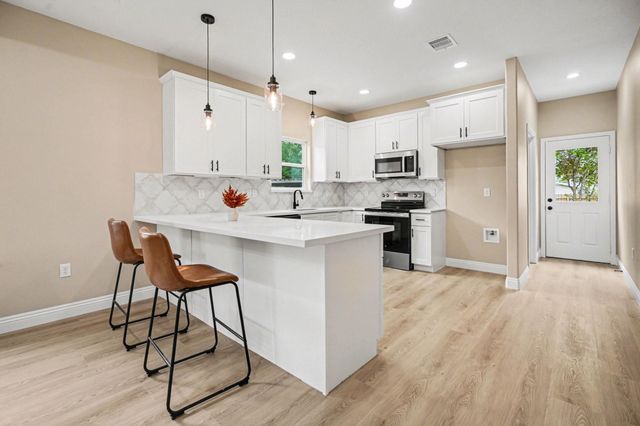 2301 Boss Street, La Marque, TX 77568