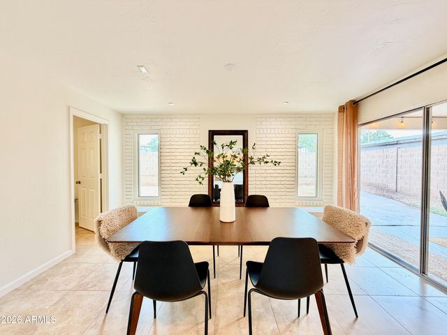 267 W HILLSIDE Street, Mesa, AZ 85201