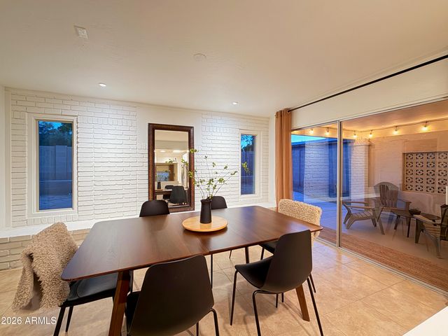 267 W HILLSIDE Street, Mesa, AZ 85201