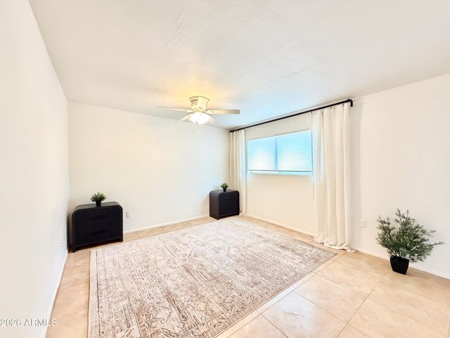 267 W HILLSIDE Street, Mesa, AZ 85201