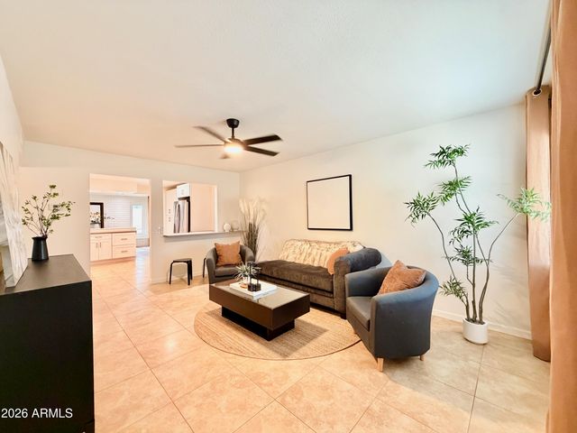 267 W HILLSIDE Street, Mesa, AZ 85201