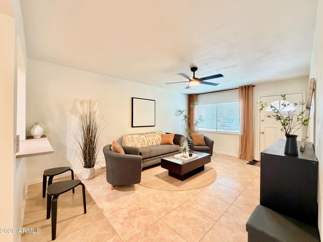 267 W HILLSIDE Street, Mesa, AZ 85201