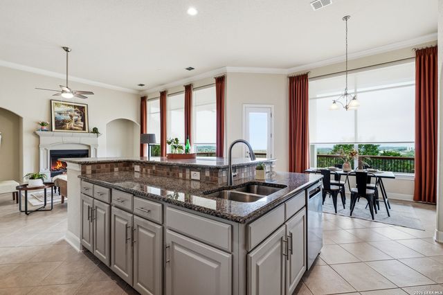 1522 Sun Mtn, San Antonio, TX 78258