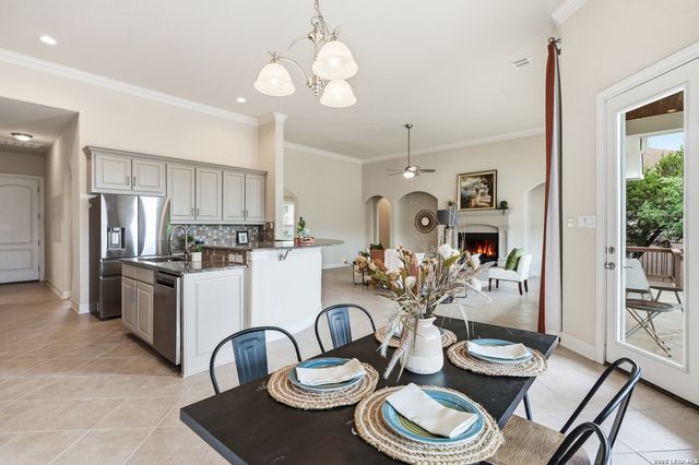 1522 Sun Mtn, San Antonio, TX 78258