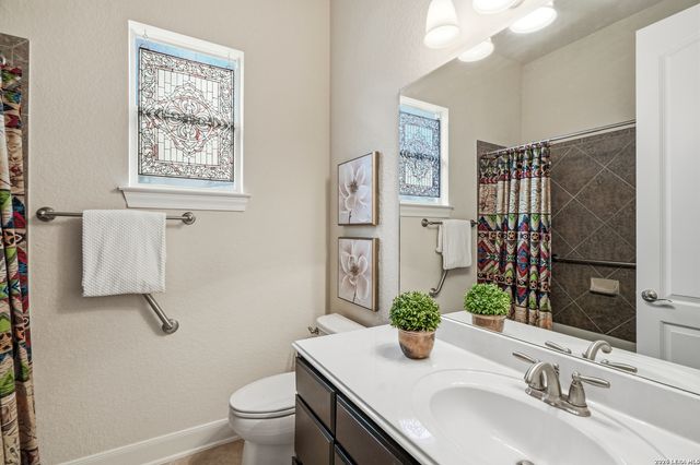 1522 Sun Mtn, San Antonio, TX 78258