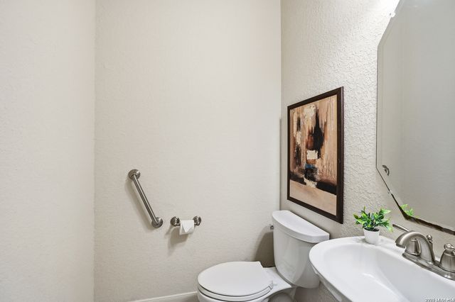 1522 Sun Mtn, San Antonio, TX 78258