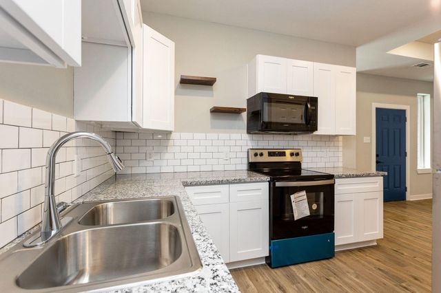 10317 Lake Road Road 1B, Houston, TX 77070