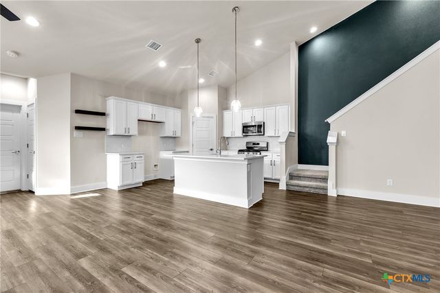 154 Elisha Drive, Liberty Hill, TX 78642