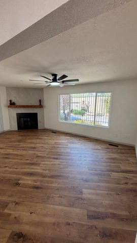 1804 Miracerros Place NE, Albuquerque, NM 87106