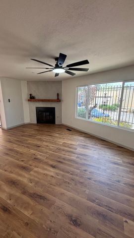 1804 Miracerros Place NE, Albuquerque, NM 87106