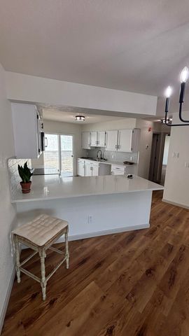 1804 Miracerros Place NE, Albuquerque, NM 87106