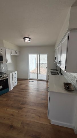 1804 Miracerros Place NE, Albuquerque, NM 87106