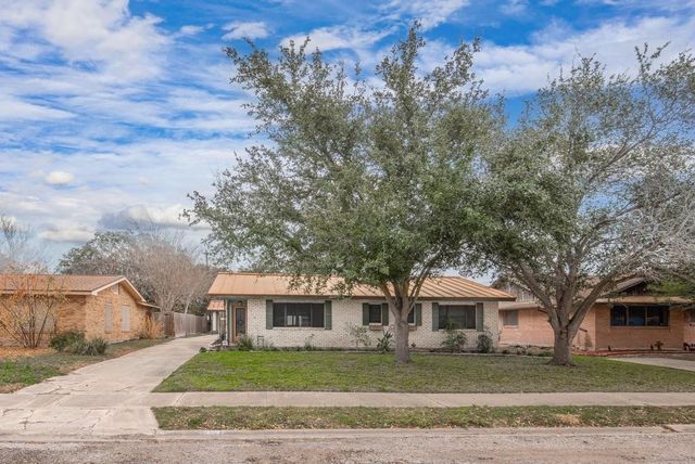 830 Crestview Dr, Corpus Christi, TX 78412