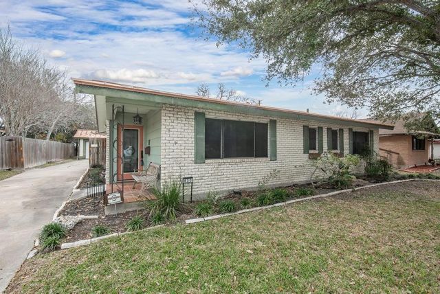 830 Crestview Dr, Corpus Christi, TX 78412