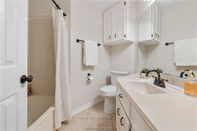 4505 Kensington, Bryan, TX 77802