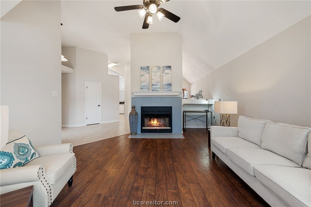 4505 Kensington, Bryan, TX 77802 — photo 2