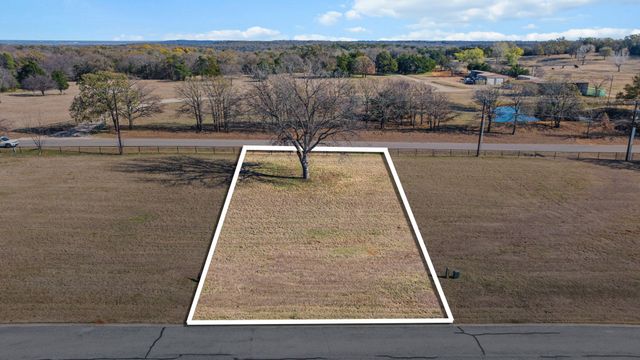 273 Toscana Circle, Gordonville, TX 76245