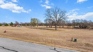 273 Toscana Circle, Gordonville, TX 76245